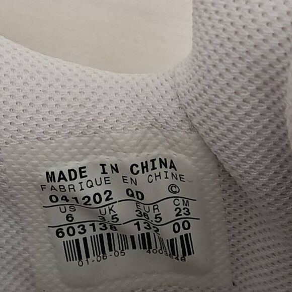 Nike Women's Xccelerator Tr Lace-up Sneakers Shoes White Size 6 - Picture 5 of 5